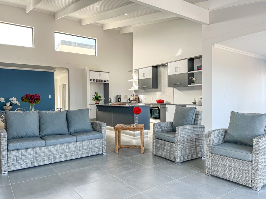 To Let 3 Bedroom Property for Rent in Dana Bay Western Cape
